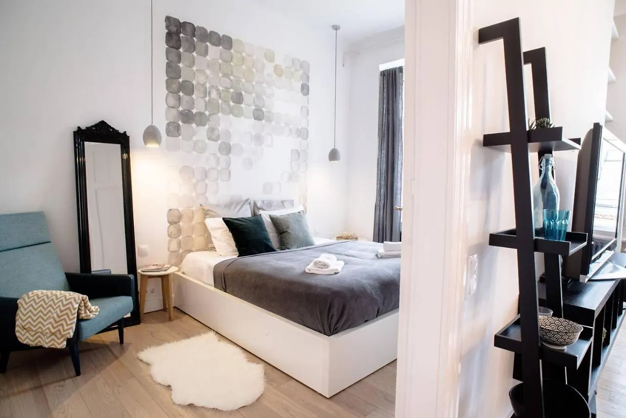 Stunning New Central Home Near Basilica 부다페스트