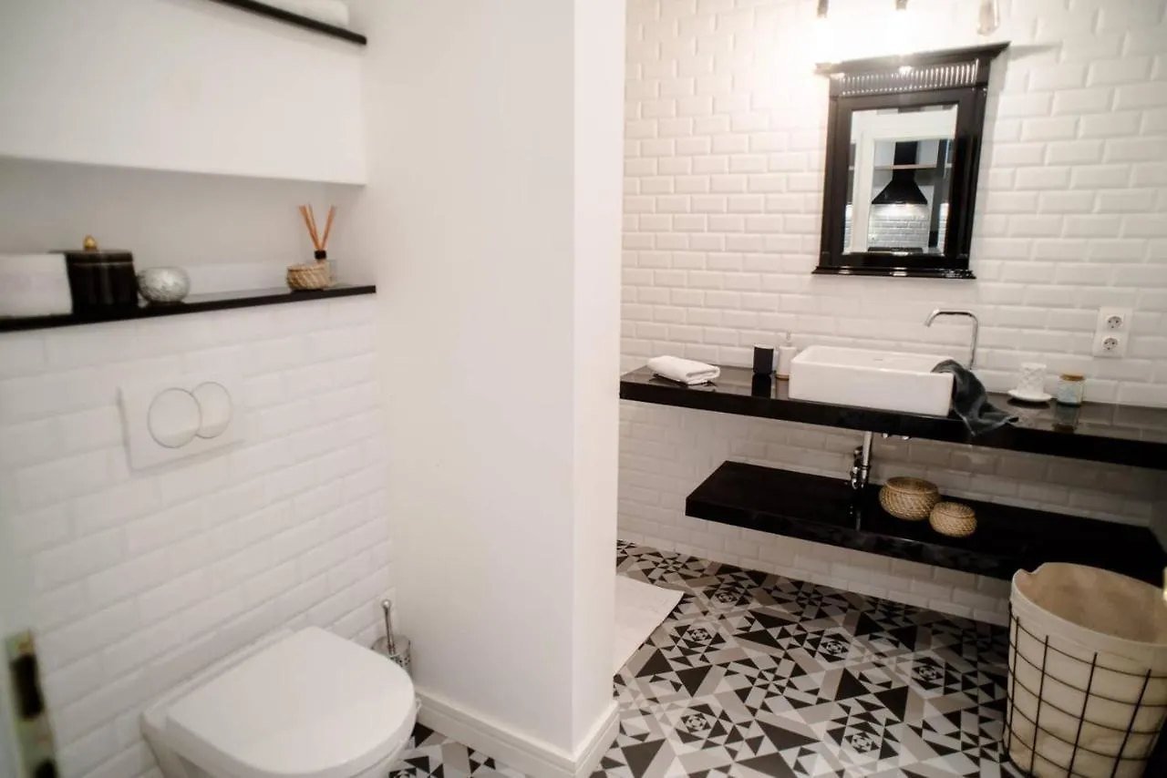 Stunning New Central Home Near Basilica 부다페스트