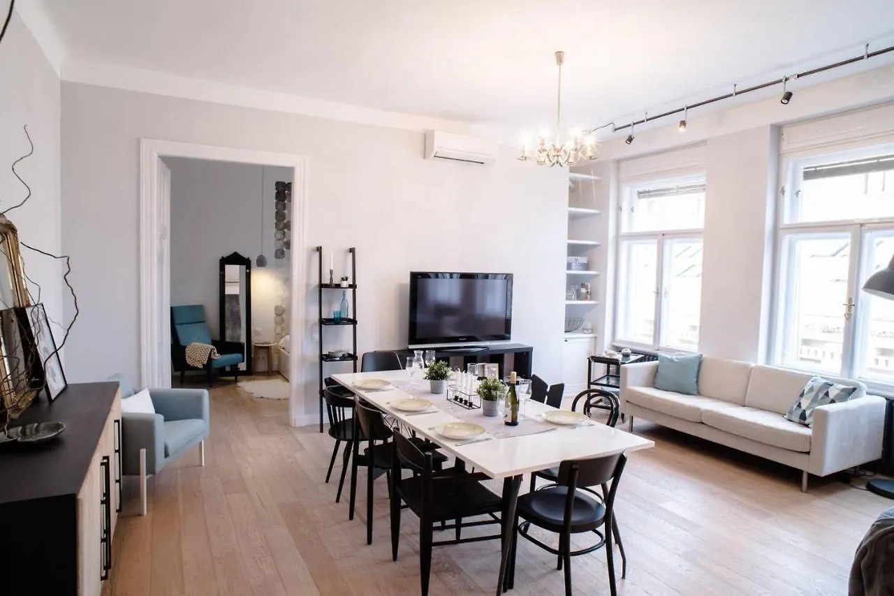 아파트 Stunning New Central Home Near Basilica 부다페스트